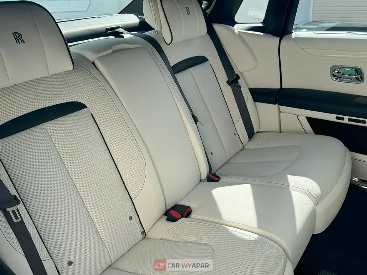 Rolls Royce Ghost Top Feature